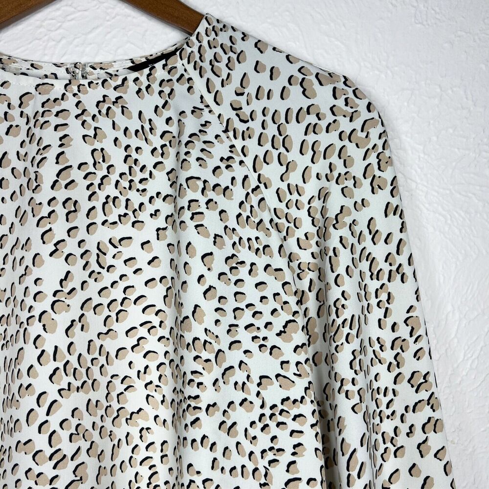 Express Leopard Animal Print Women's XS Black Tan Button Sleeve Cuff Flowy Top - Picture 4 of 12